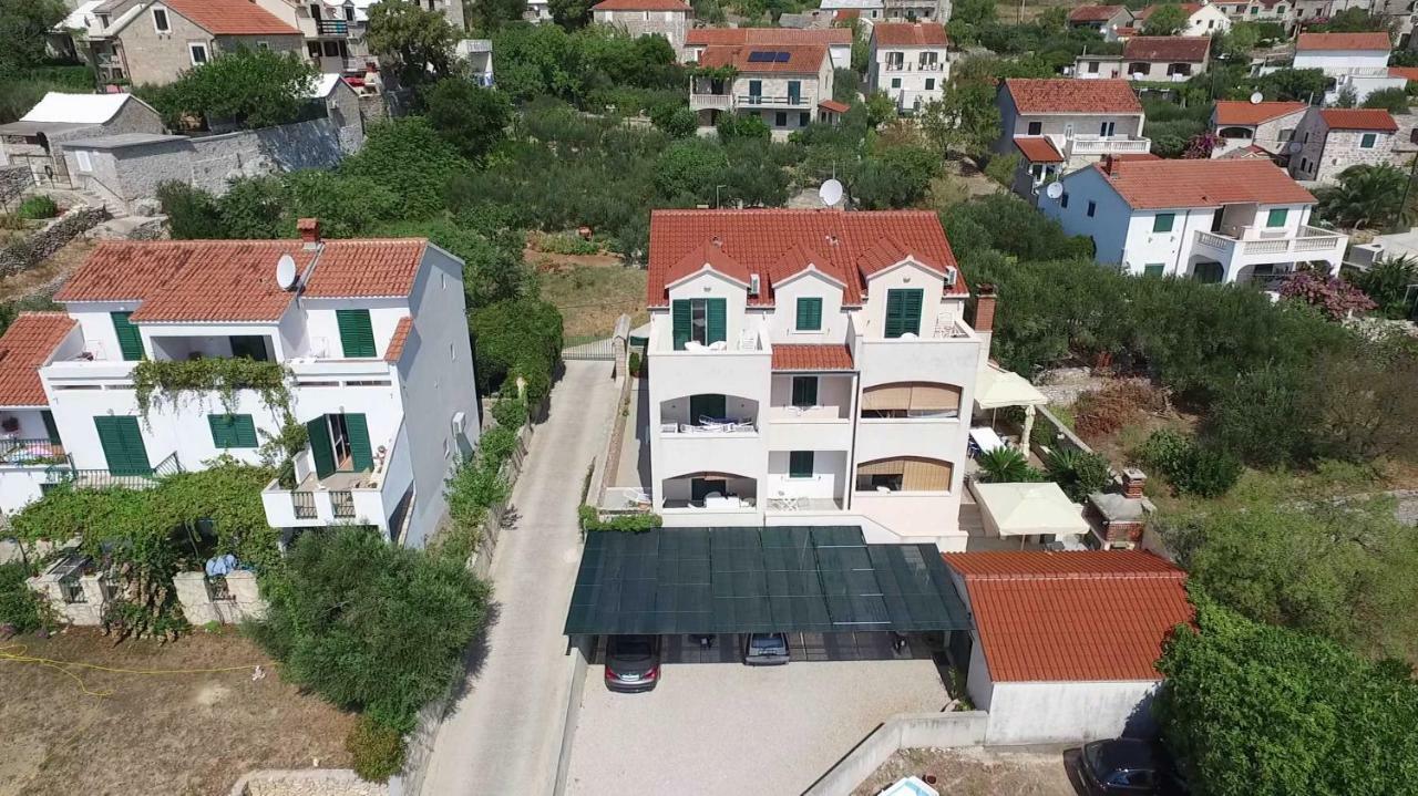 Apartments Borovina Bol Dış mekan fotoğraf